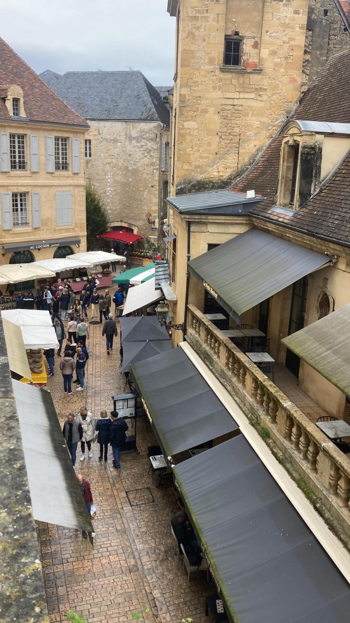 Au Coeur Du Centre Historique De Sarlat Appartement Buitenkant foto