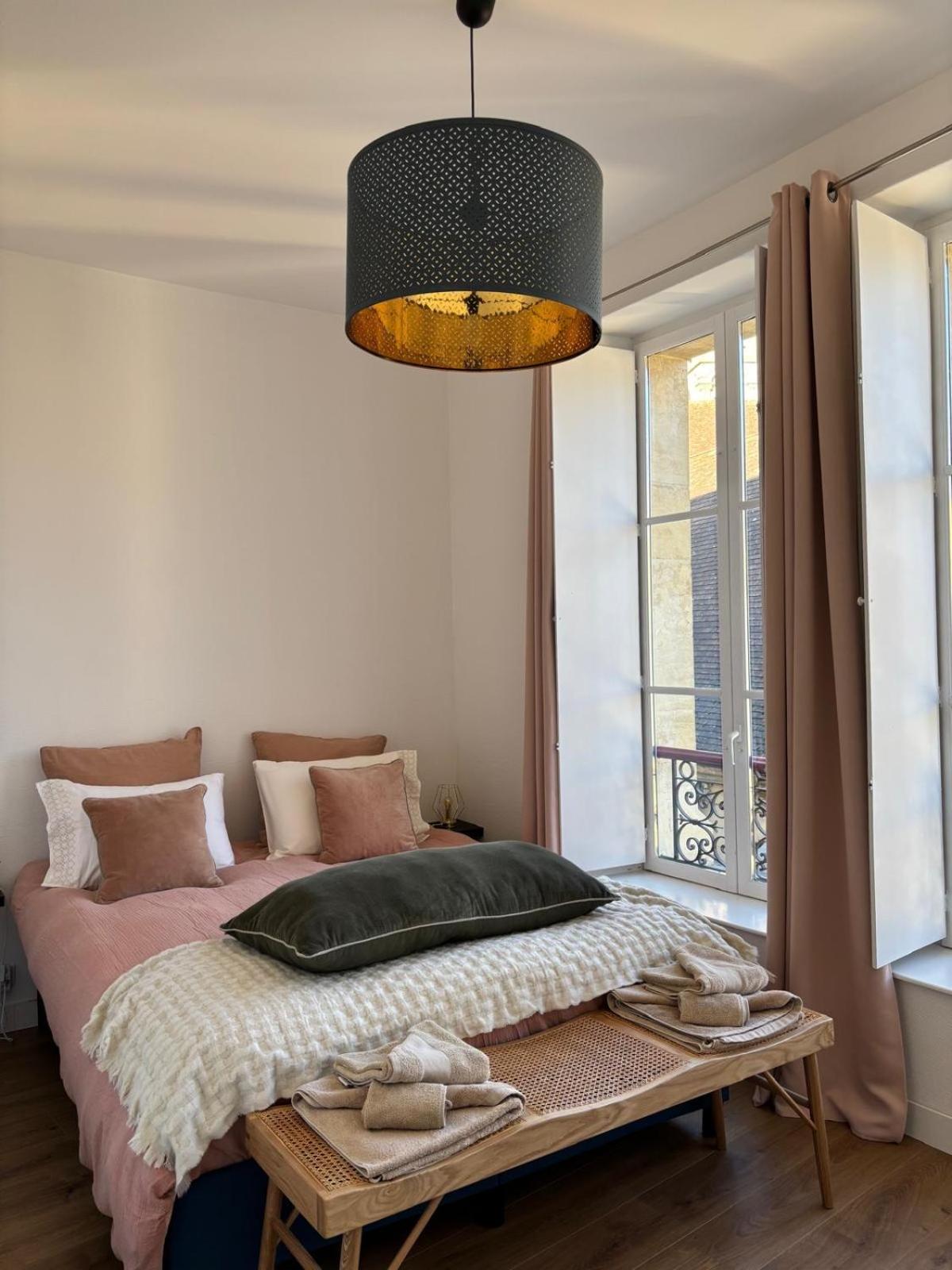 Au Coeur Du Centre Historique De Sarlat Appartement Buitenkant foto